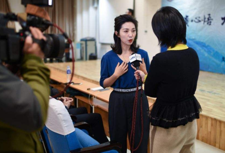 （本地）扎实推动全面从严治党向纵深发展以优异成绩迎接党的十九大胜利召开